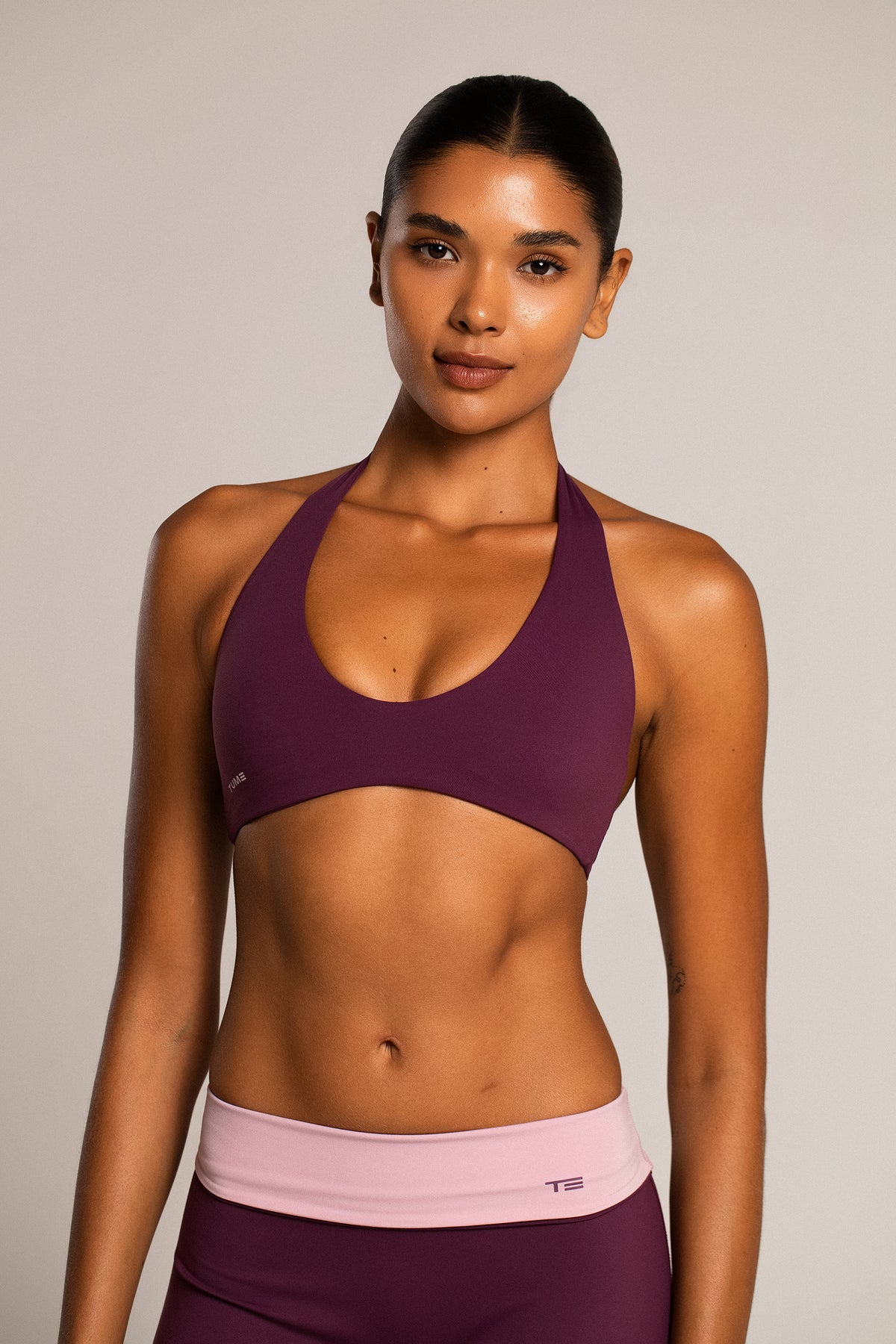 AirMotion Halterneck Sports Bra